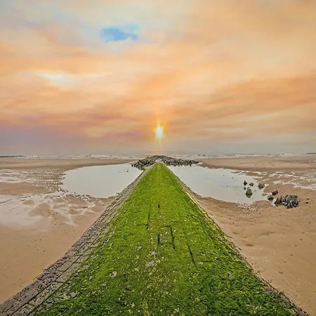 Spacious In Middelkerke