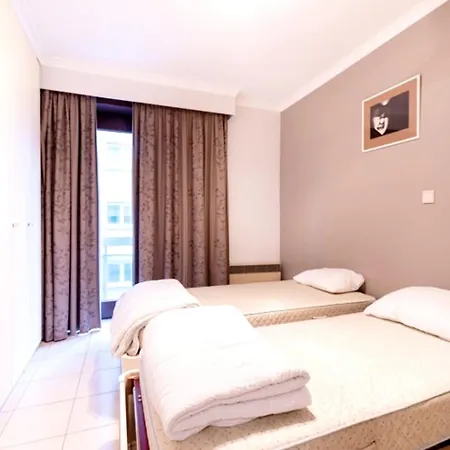 Spacious In Apartment